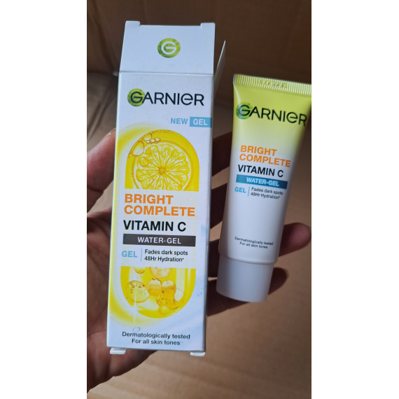 Kem Dưỡng Mỏng Nhẹ Cấp Ẩm & Sáng Da Vitamin C 20ml
