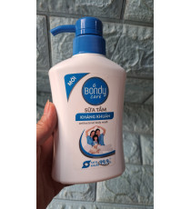Sữa tắm kháng khuẩn Bondy 250ml