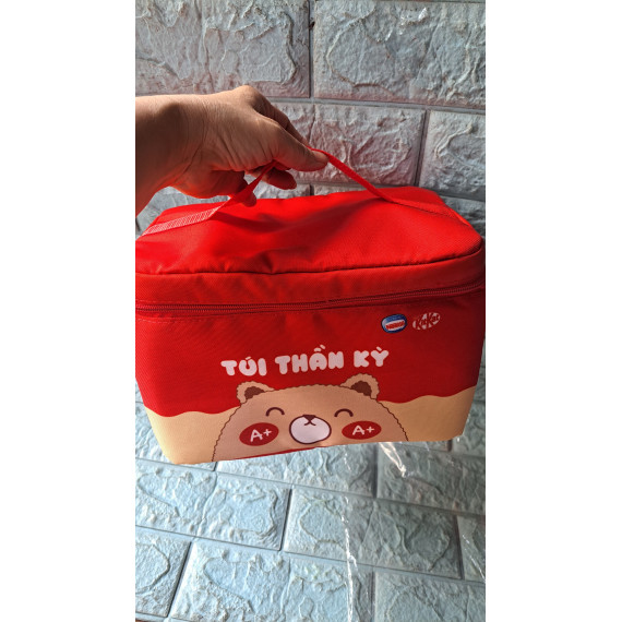 Túi giữ nhiệt KITKAT thần kỳ màu đỏ