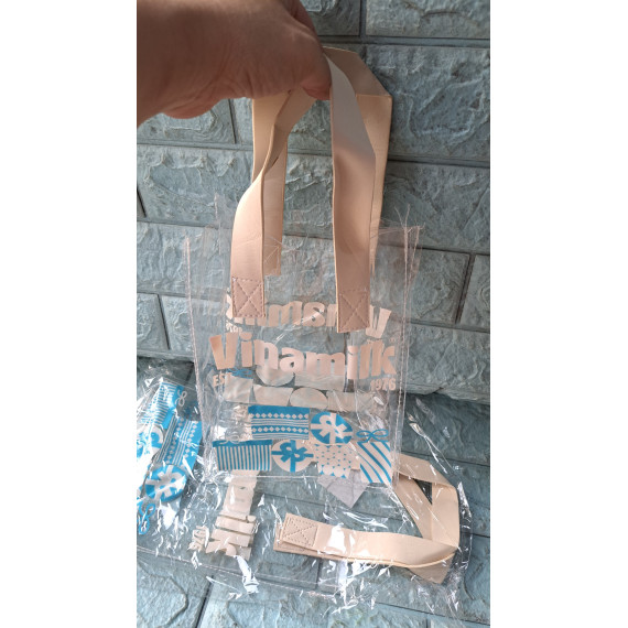 Combo 2 túi nhựa trong quai xách màu kem