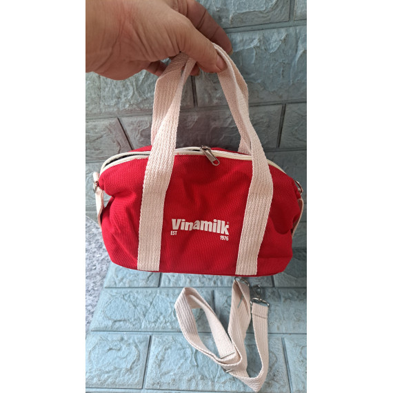 Túi đeo nhỏ gọn cho nữ Vinamilk