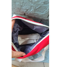 Túi đeo nhỏ gọn cho nữ Vinamilk