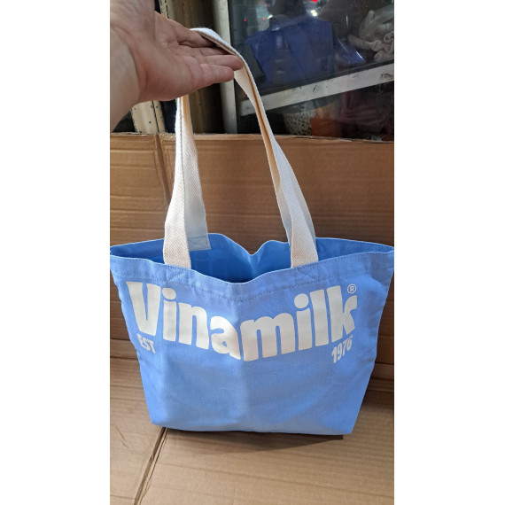 Túi tote size lớn màu xanh biển Vinamilk
