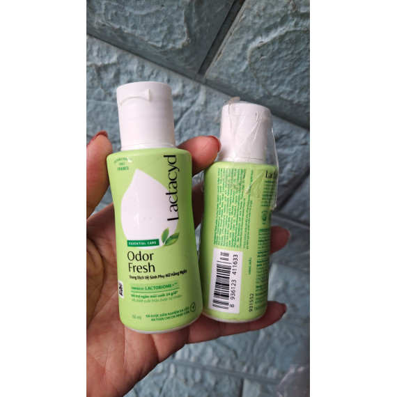 Combo 2 chai dung dịch vệ sinh phụ nữ Lactacyd 60ml