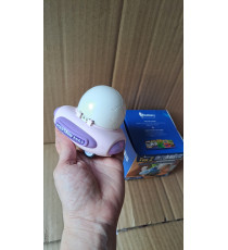 Xe trứng khủng long chạy trớn