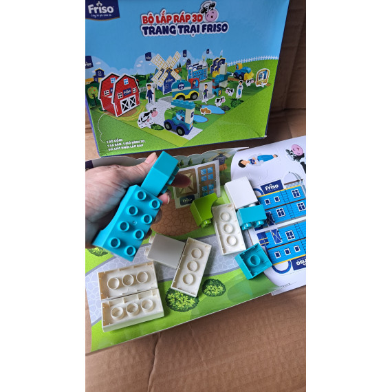 Combo 2 bộ lắp ráp Friso cối xoay gió và xe chở sữa