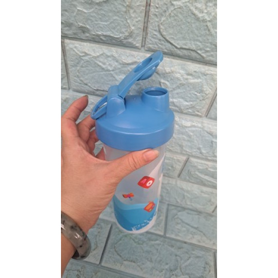 Bình nước nhựa Fristi 700ml