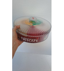 Hộp mứt tết ngũ sắc quà từ Nescafe