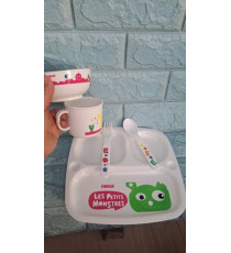 Bộ dụng cụ ăn uống cho bé Đài Loan