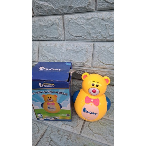 Lật đật có nhạc, có đèn quà từ Vitadaiary