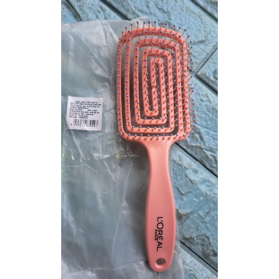 Lược gỡ rối, tạo phồng tóc,lược sấy tạo kiểu tóc bán nguyệt Loreal Lược gỡ rối, tạo phồng tóc,lược sấy tạo kiểu tóc bán nguyệt Loreal