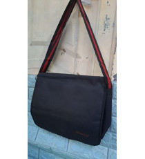 Túi đeo laptop cho nam màu đen Budweiser