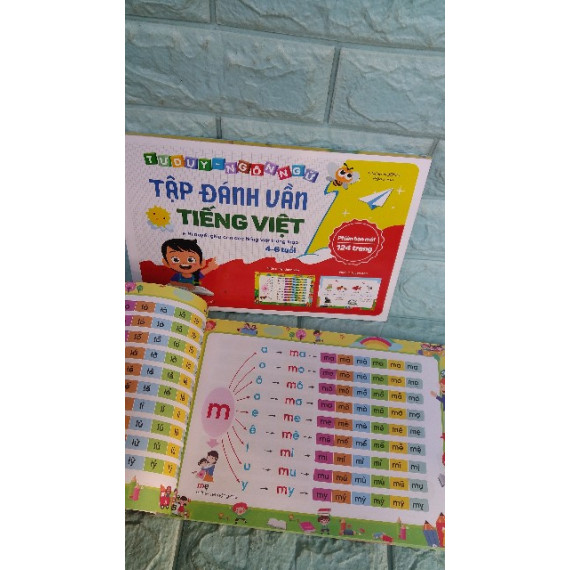 Quyển tập đánh vần Tiếng Việt cho bé 4-6 tuổi
